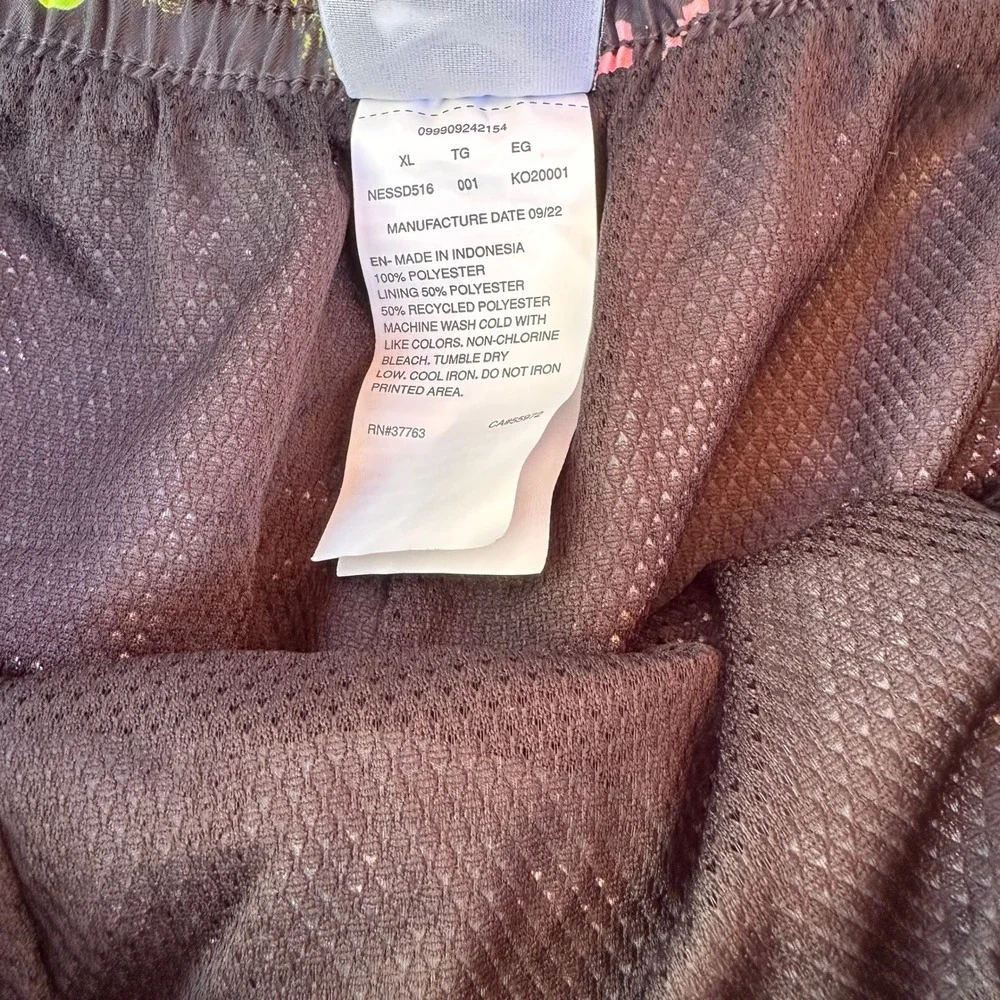 Nike Mens XL Black Pixelated Swoosh Swim Volley Shorts NESSD516-001 NWT
